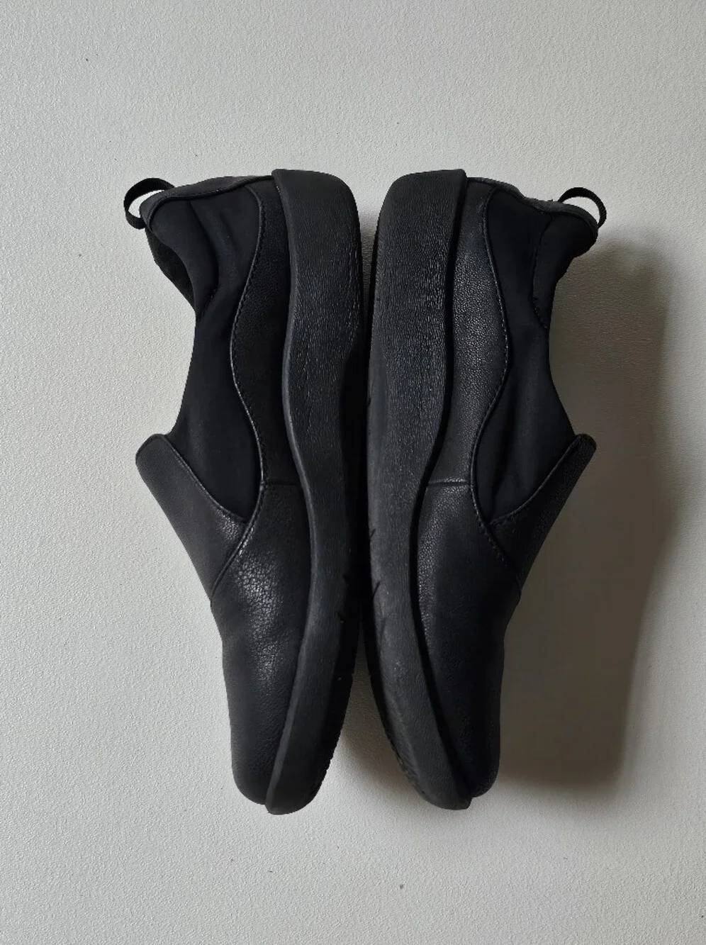 Clarks Cloudsteppers Sillian Paz Black Slip-On Flats Women's US 6.5 M Cushion